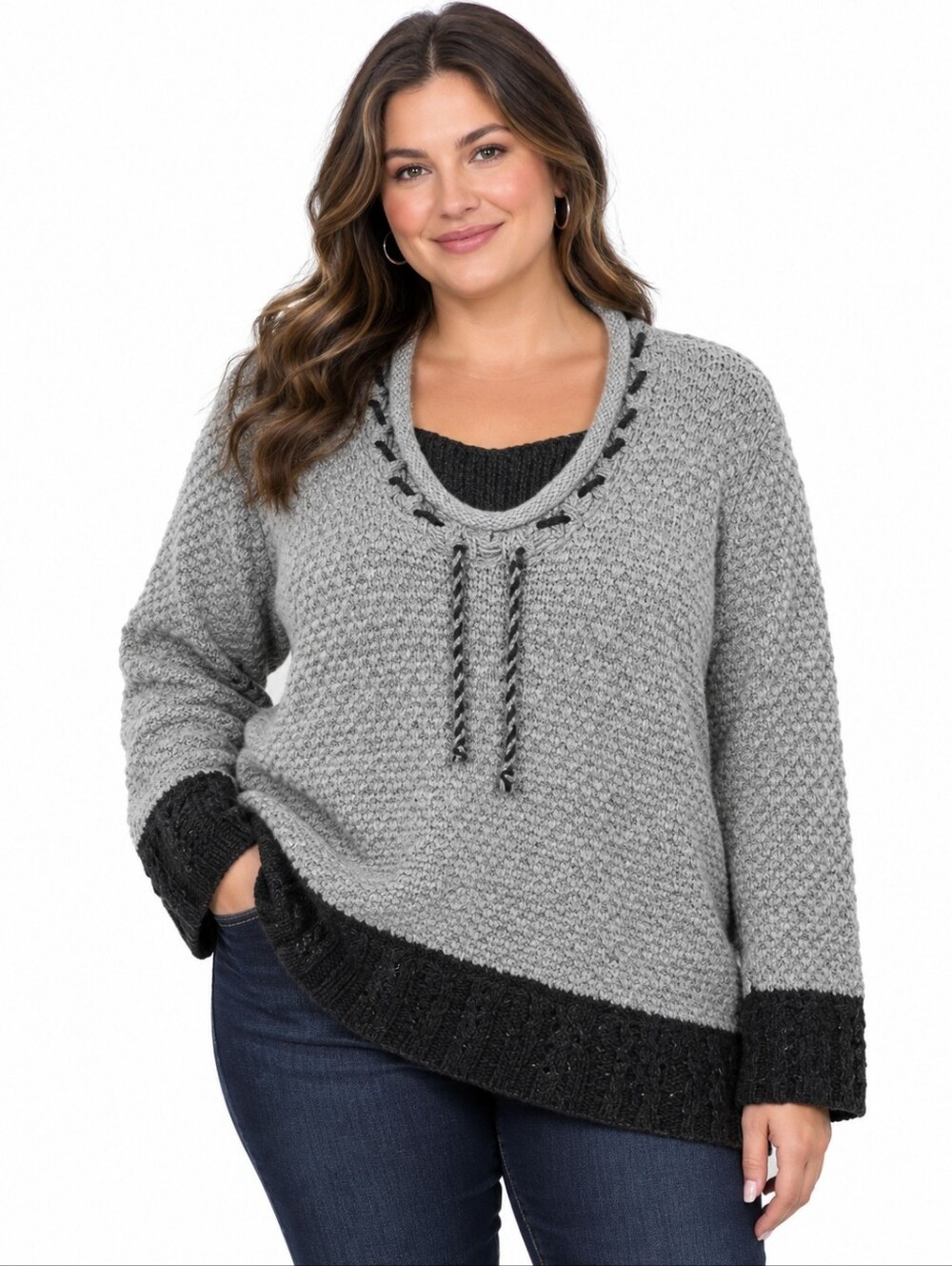 Vintage Gray and Black Textured Scoop Neck Sweater With Silver Threading Size L